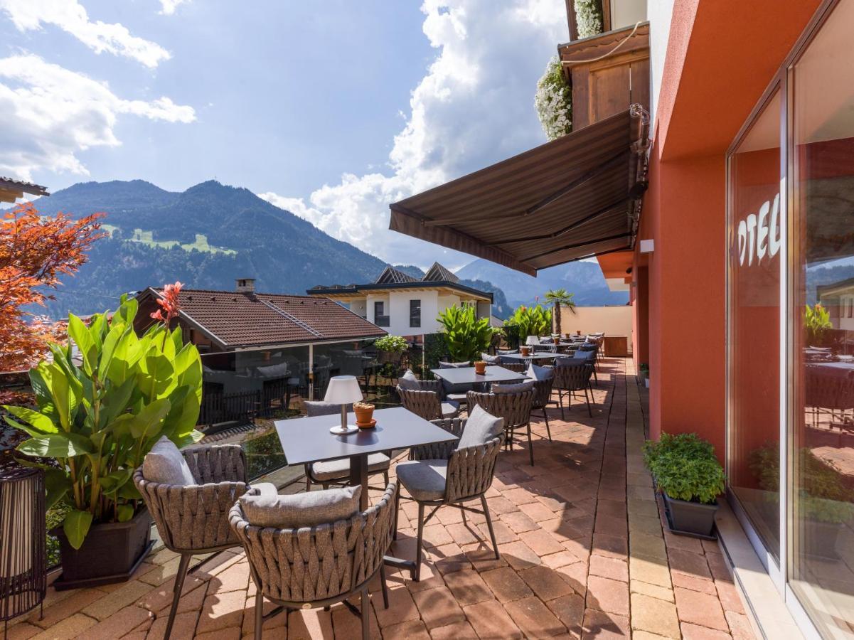 Das Sonnleiten Ski- Und Motorradhotel Bruck Im Zillertal Bruck am Ziller Exterior photo