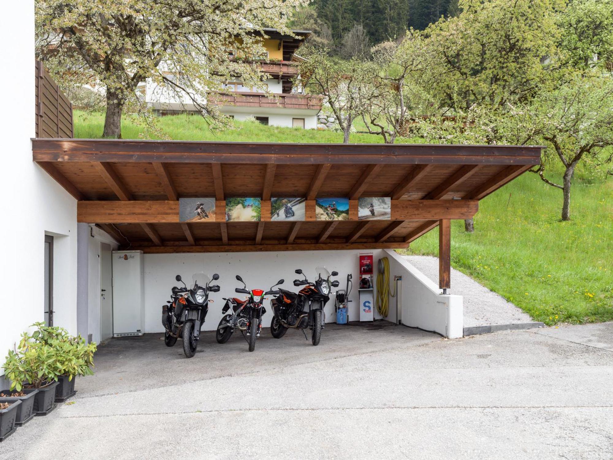 Das Sonnleiten Ski- Und Motorradhotel Bruck Im Zillertal Bruck am Ziller Exterior photo